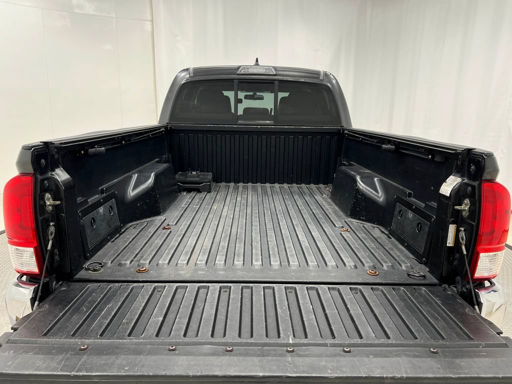 Used 2016 Toyota Tacoma SR5 w/ Towing Package RWD image 25