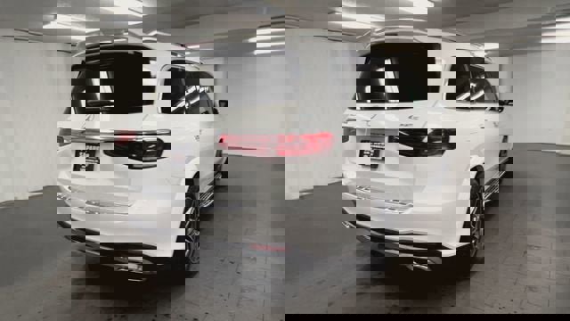 Used 2023 Mercedes-Benz GLS 450 4MATIC image 8