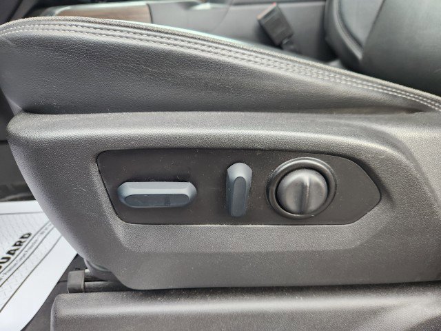 Used 2022 Chevrolet Silverado 1500 High Country image 40