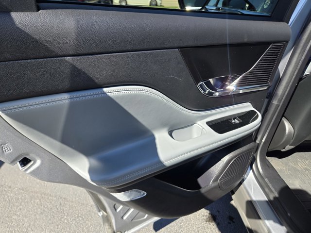 Used 2022 Lincoln Corsair AWD w/ Equipment Group 101A image 37