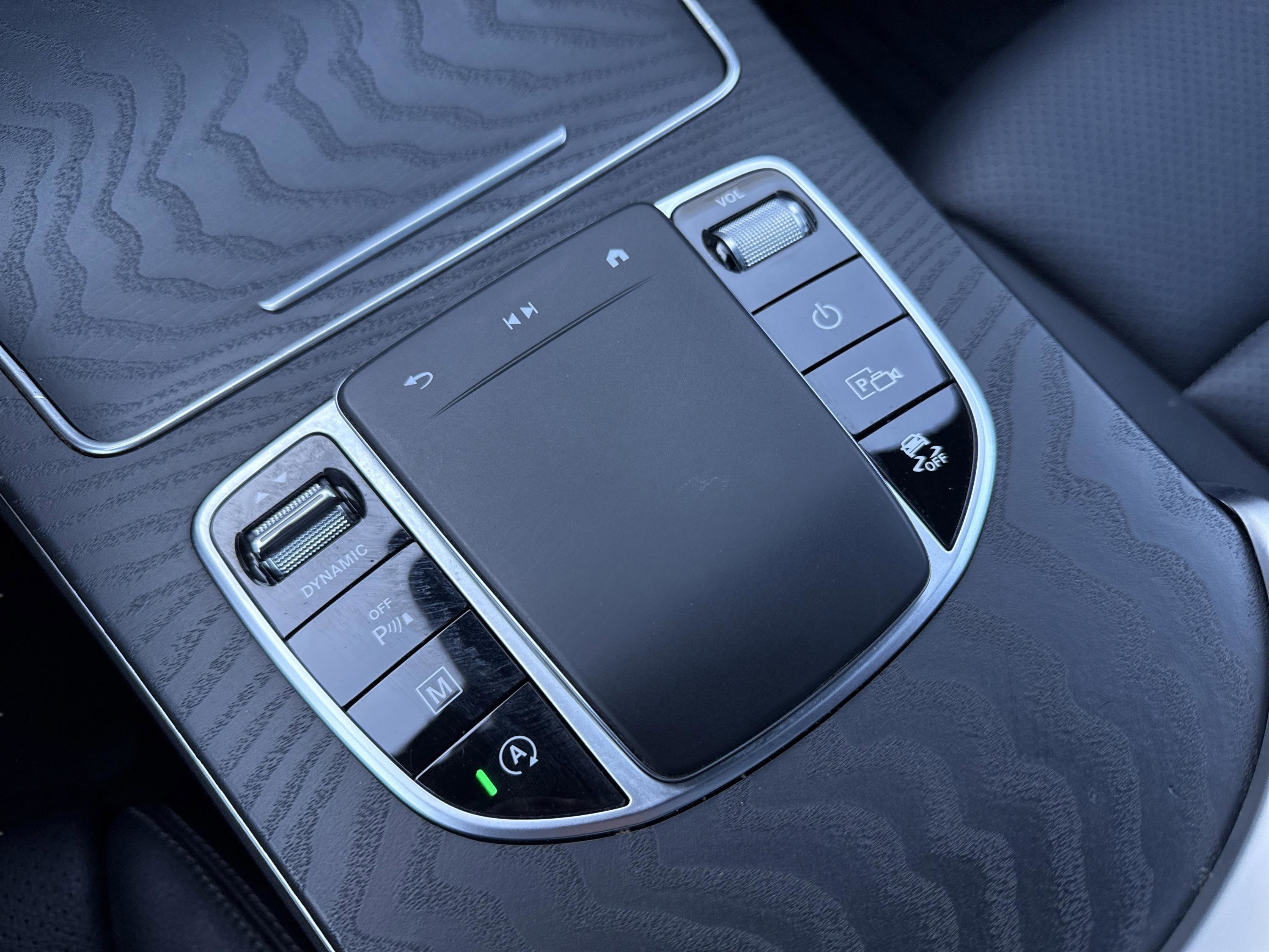 Certified 2022 Mercedes-Benz GLC 300 image 17