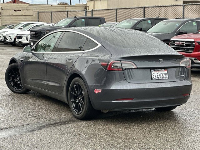 Used 2018 Tesla Model 3 Performance image 6