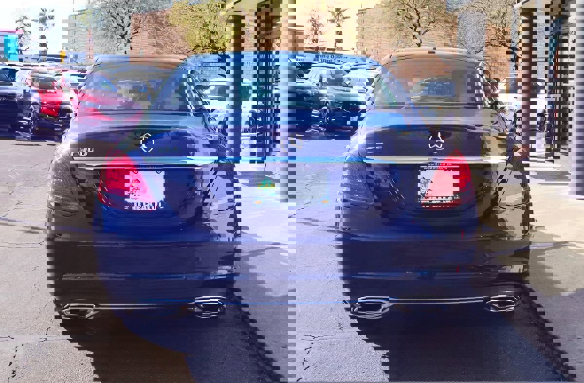 Used 2020 Mercedes-Benz C 300 Sedan w/ Premium Package image 11