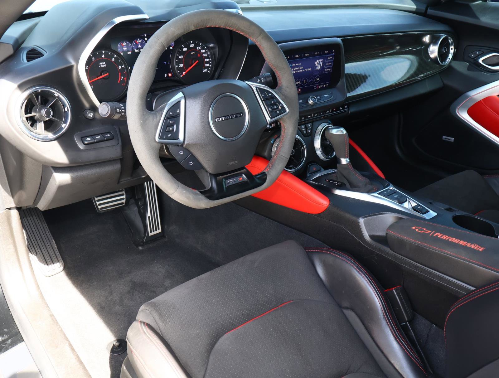 Used 2021 Chevrolet Camaro ZL1 image 9
