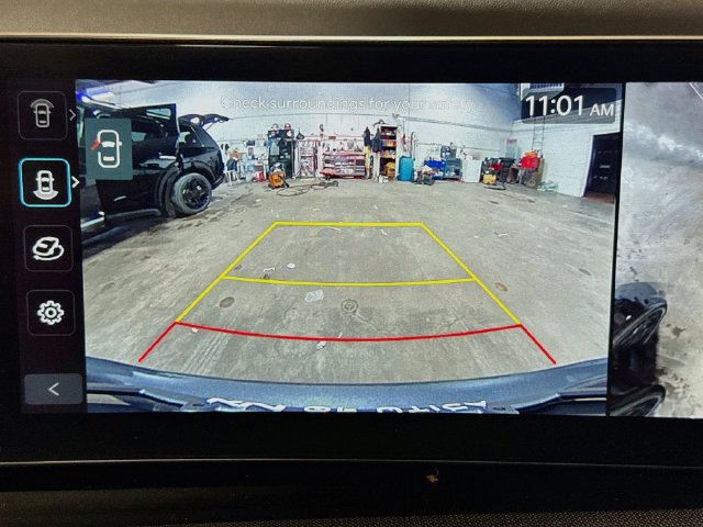 Used 2025 Hyundai Tucson Limited AWD/4WD image 14