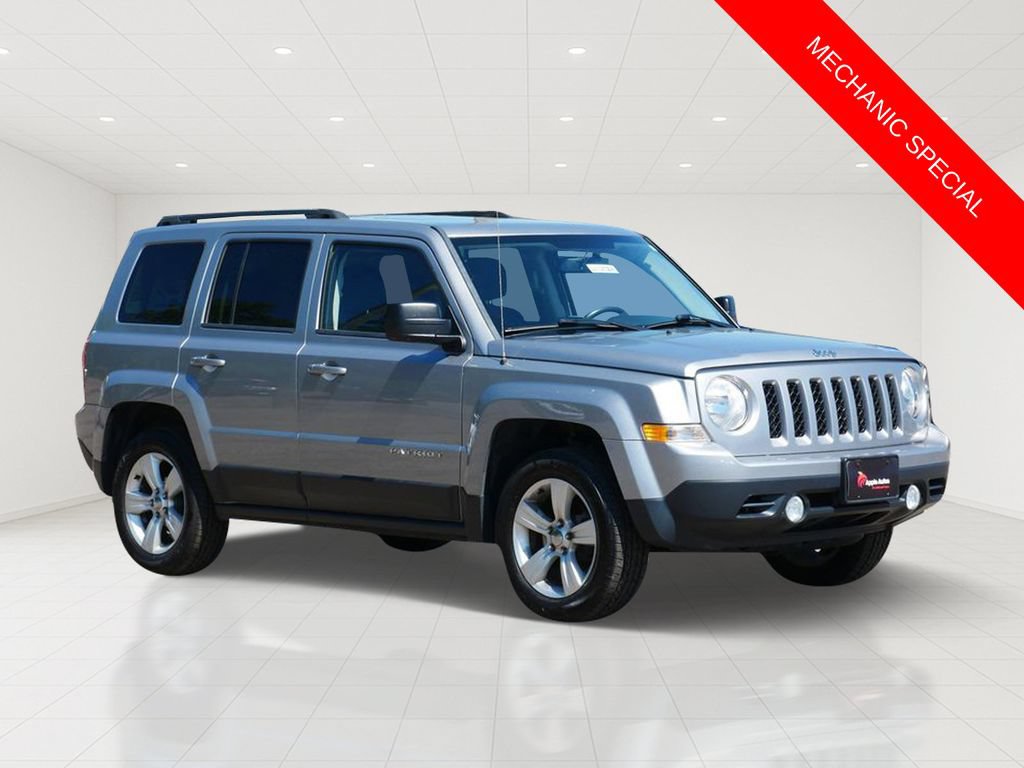 Used 2015 Jeep Patriot Latitude w/ Sun/Sound Group AWD/4WD image 1