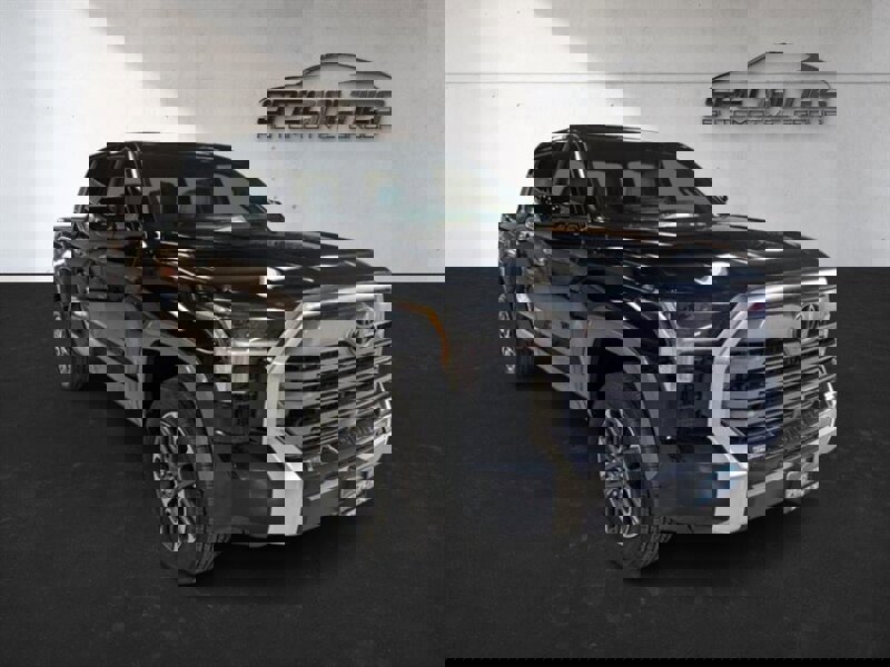 Used 2025 Toyota Tundra Limited image 1