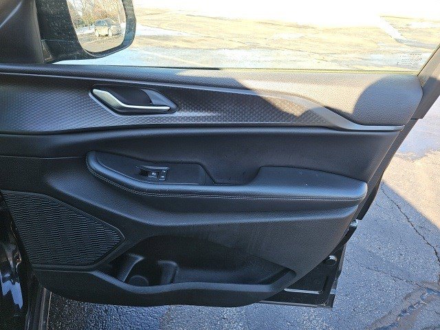 Used 2023 Jeep Grand Cherokee L Laredo image 15