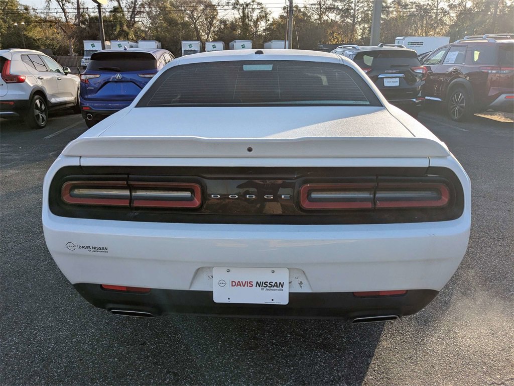 Used 2021 Dodge Challenger SXT image 5