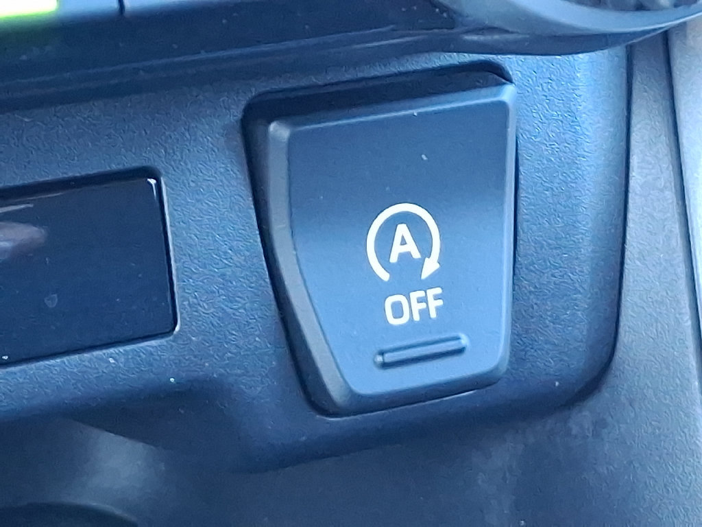 Certified 2019 Toyota RAV4 LE AWD/4WD image 25