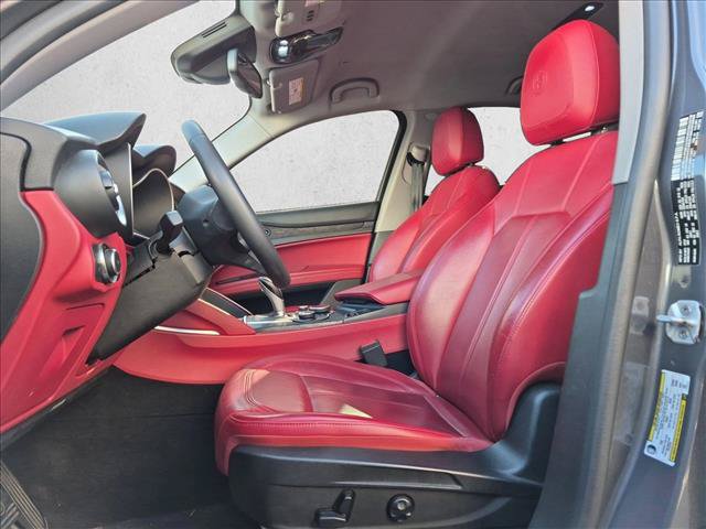 Used 2019 Alfa Romeo Stelvio w/ Nero Edizione RWD image 13