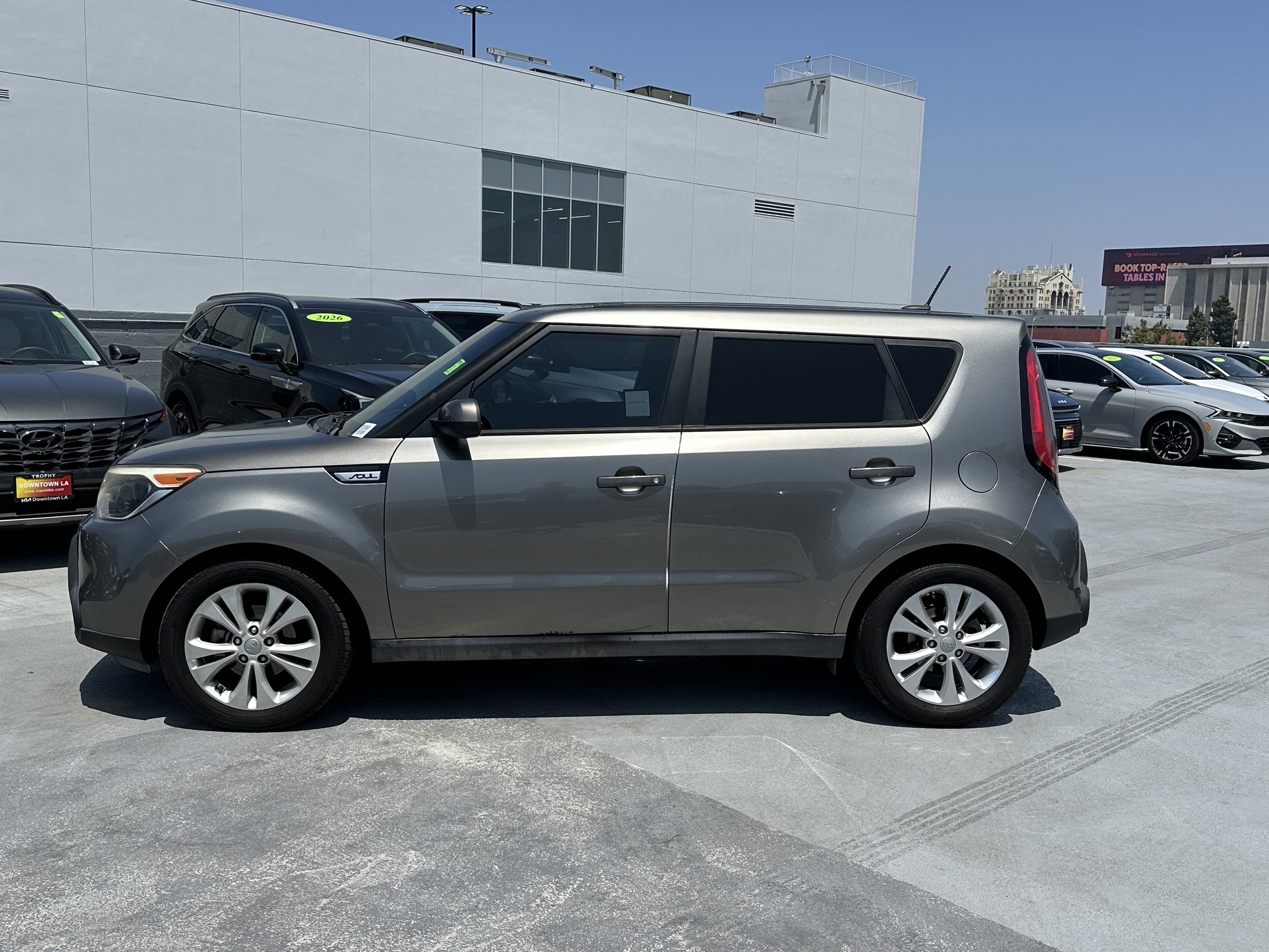 Used 2015 Kia Soul + FWD image 3