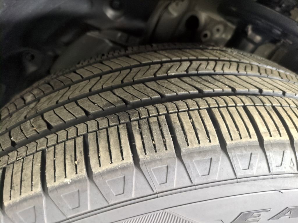 Certified 2025 Honda Pilot EX-L image 30