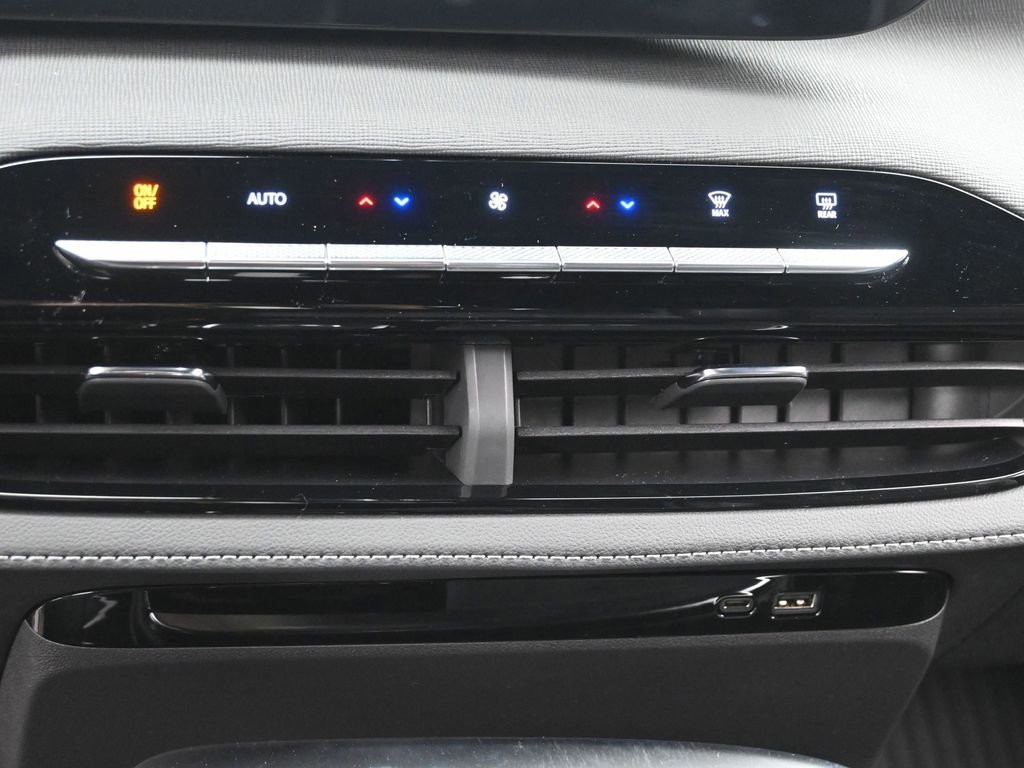 New 2026 Buick Enclave Preferred w/ Power Package image 20