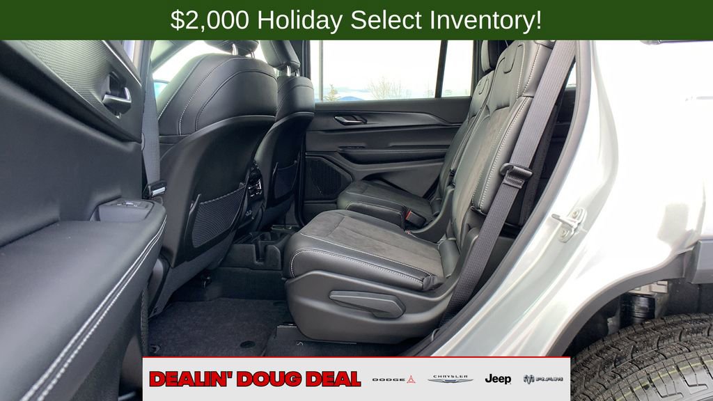 New 2025 Jeep Grand Cherokee L Altitude image 29