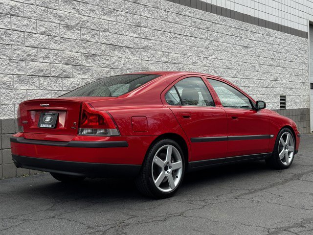 Used 2004 Volvo S60 R image 3