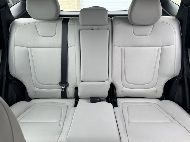 Used 2025 Hyundai Tucson SE image 35