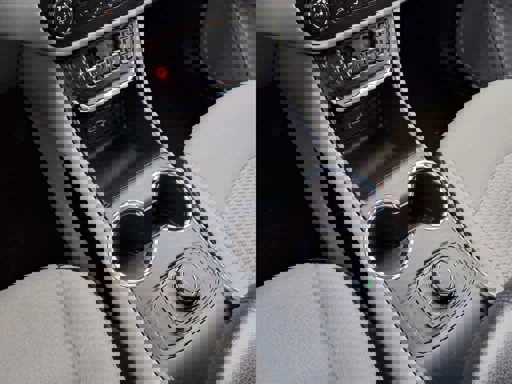 Used 2018 GMC Terrain SLE image 22