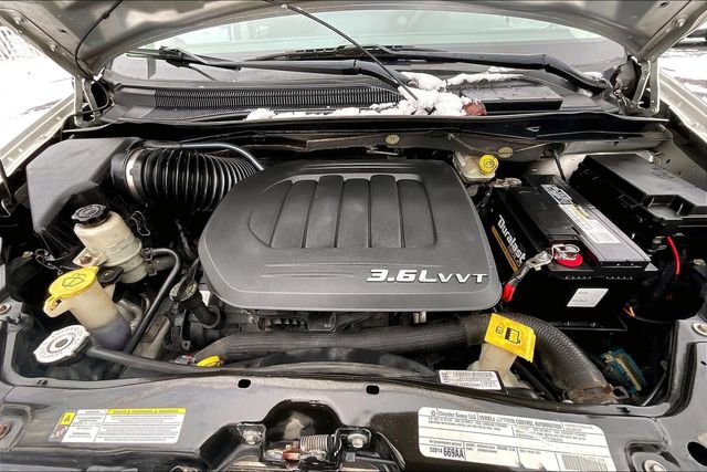 Used 2012 Dodge Grand Caravan SXT image 10