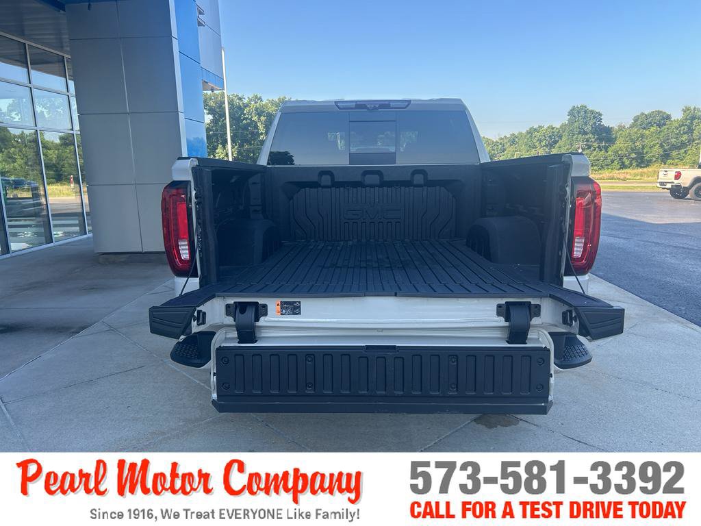 New 2026 GMC Sierra 1500 AT4 w/ AT4 Premium Package AWD/4WD image 6