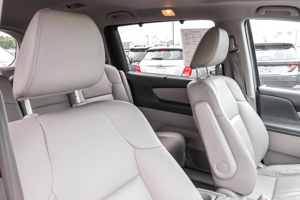 Used 2016 Honda Odyssey EX-L image 34