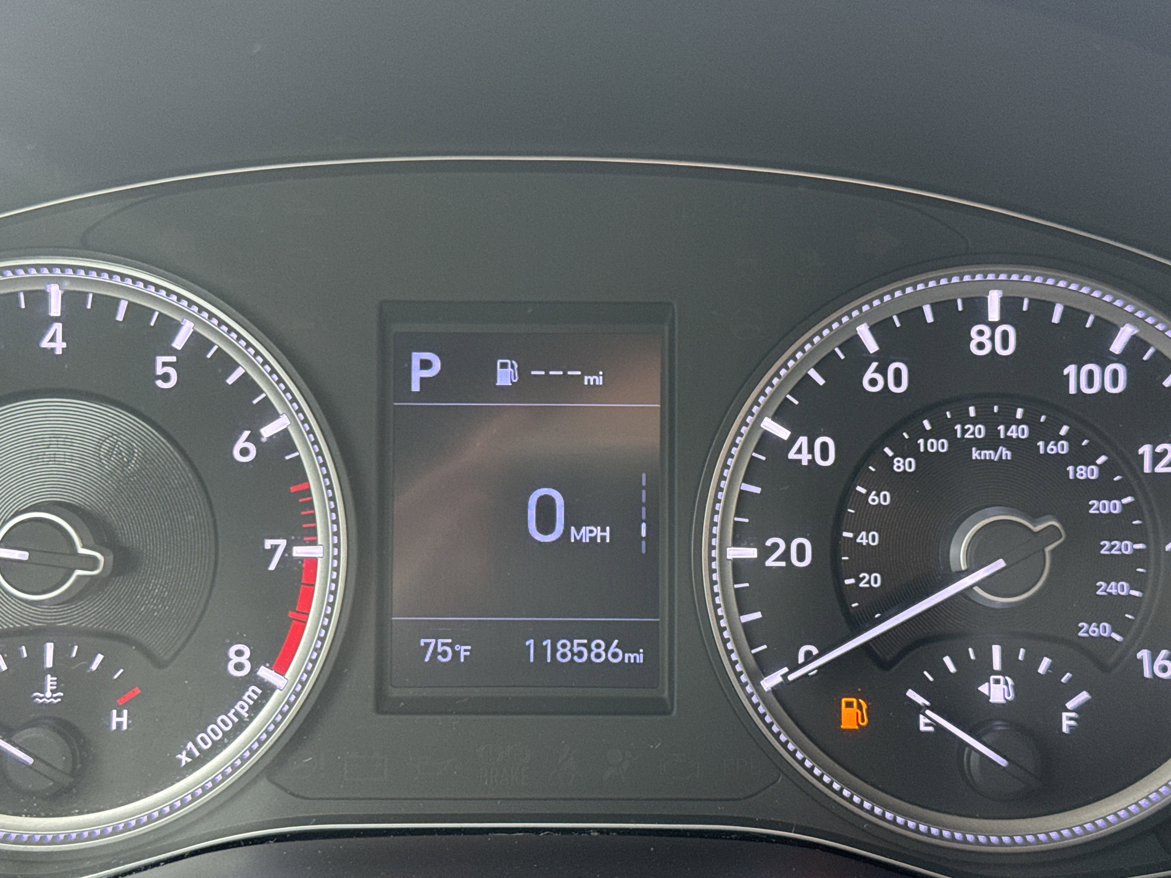 Used 2020 Hyundai Santa Fe SE image 16