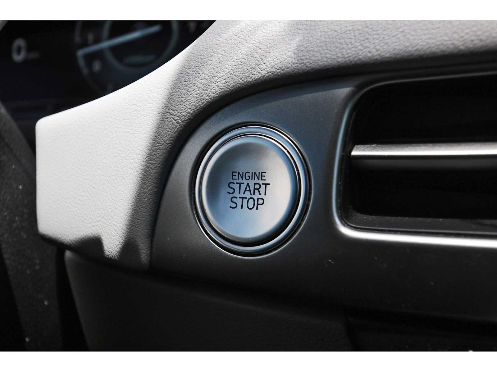 Used 2025 Hyundai Palisade SEL FWD image 27