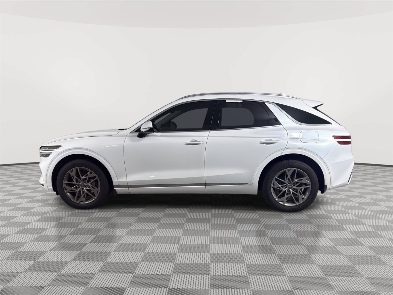 Used 2025 Genesis GV70 2.5T AWD/4WD image 4