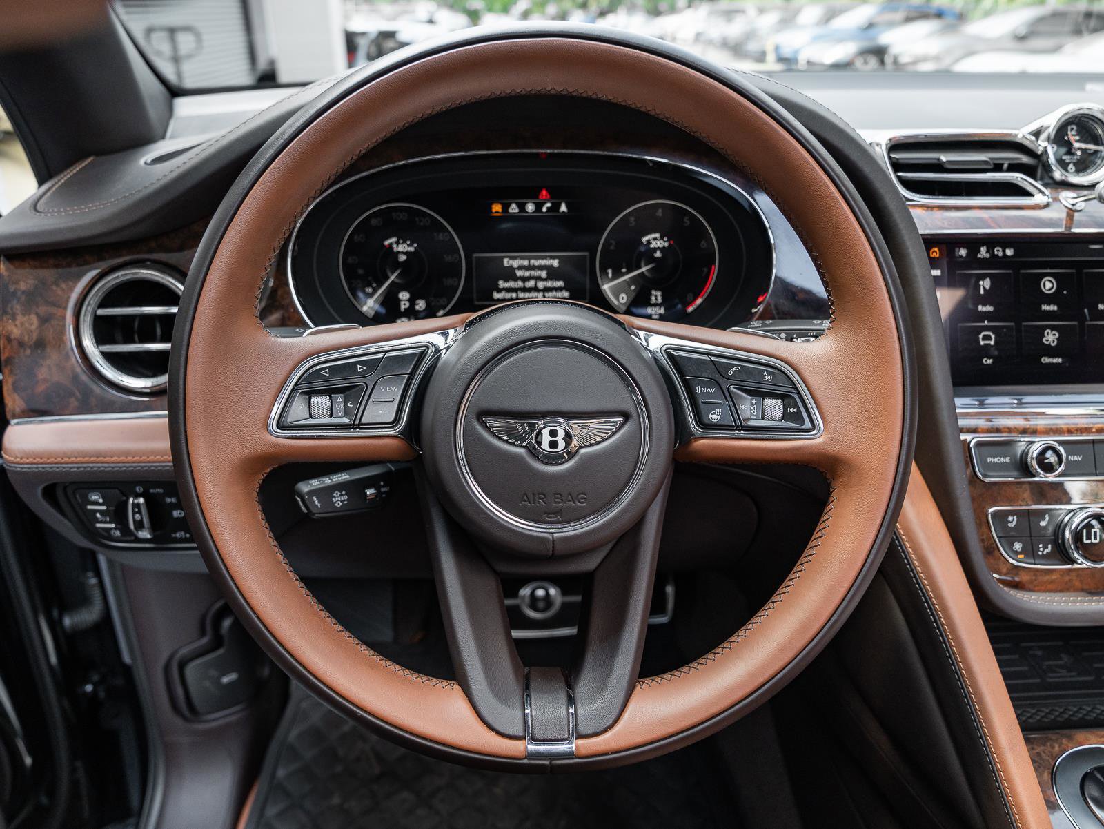 Used 2023 Bentley Bentayga Extended Wheelbase AWD/4WD image 6