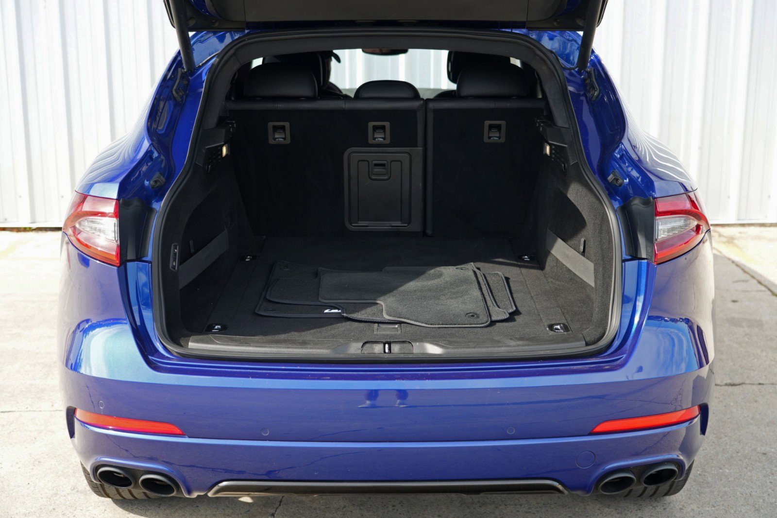 Used 2019 Maserati Levante image 9