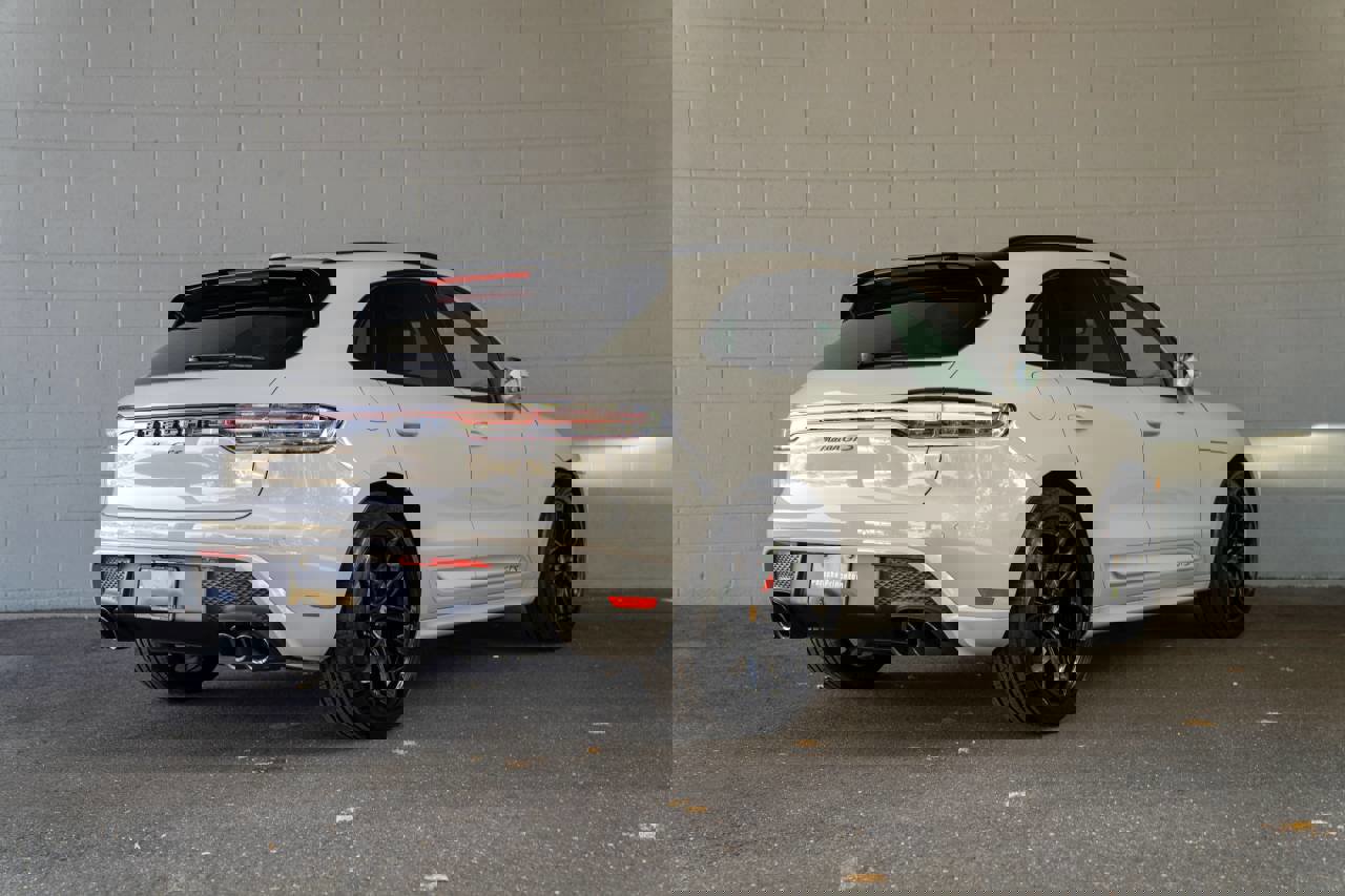 New 2026 Porsche Macan GTS image 9