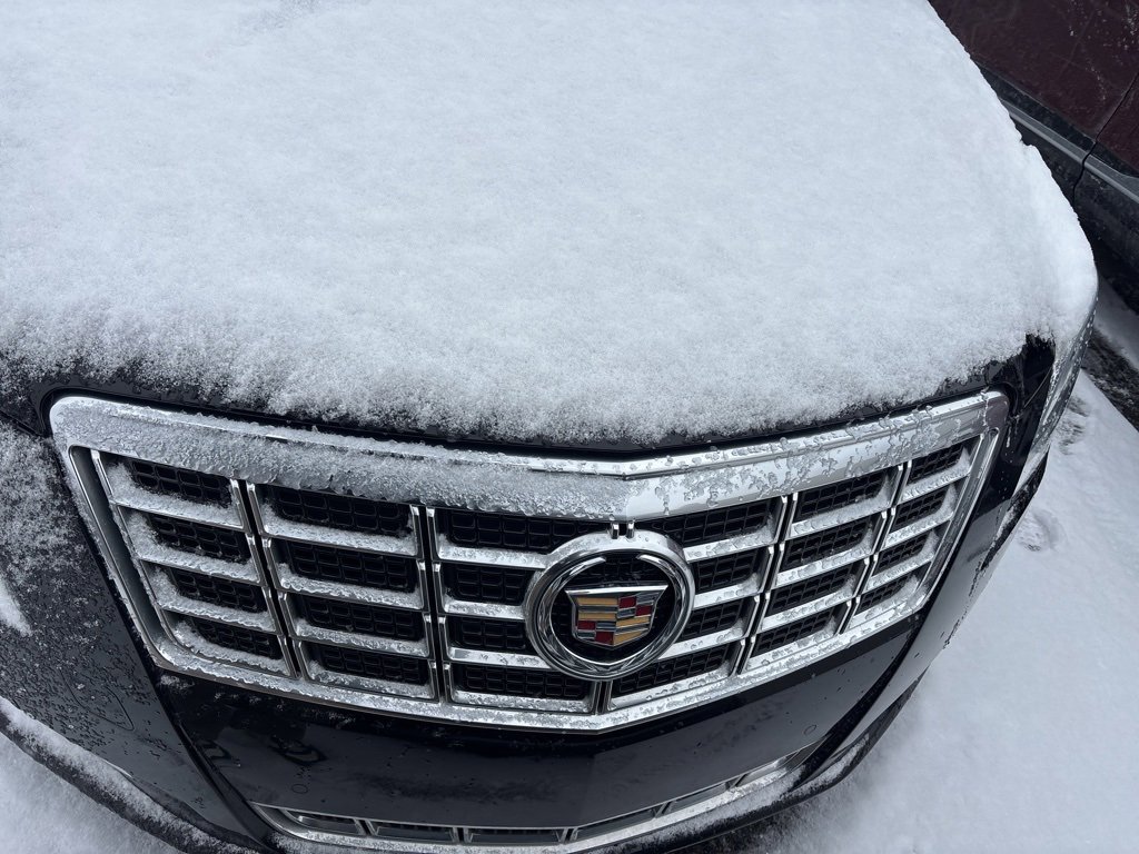 Used 2013 Cadillac XTS Luxury w/ Driver Awareness Package image 7