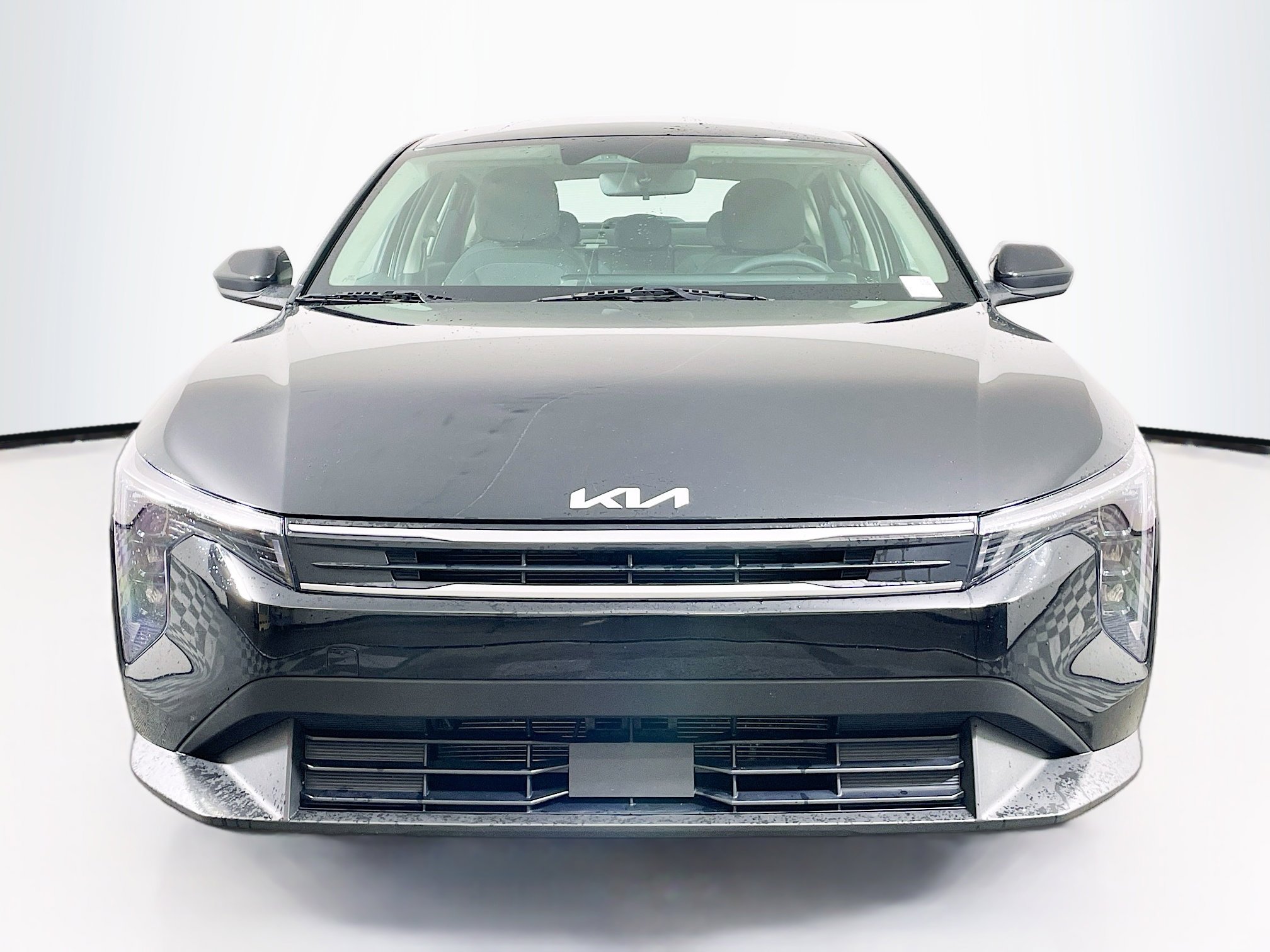 Used 2025 Kia K4 LXS image 2