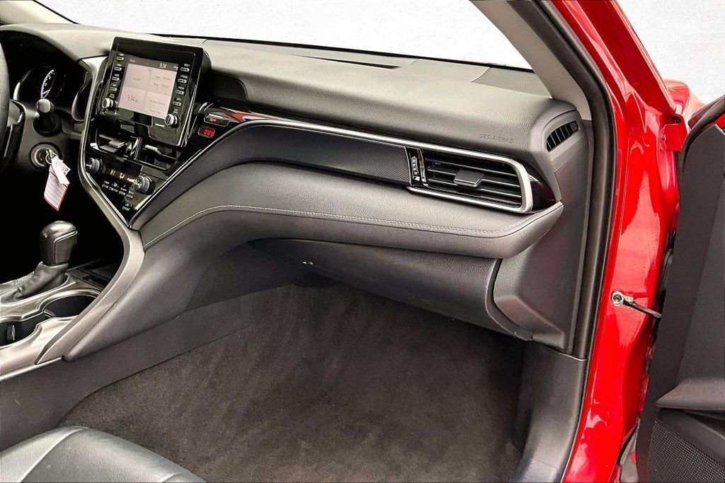 Used 2021 Toyota Camry SE image 26