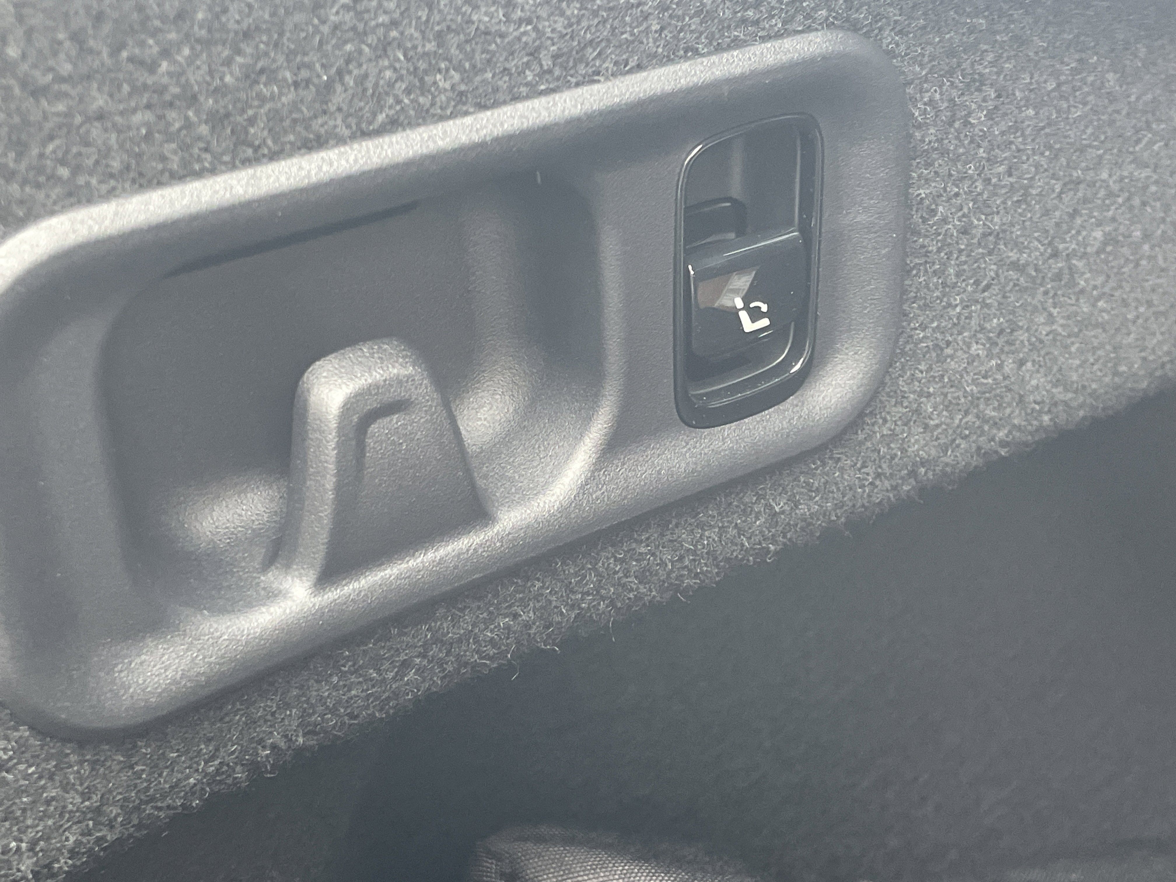 New 2026 Mercedes-Benz E 53 AMG e 4MATIC Sedan image 10