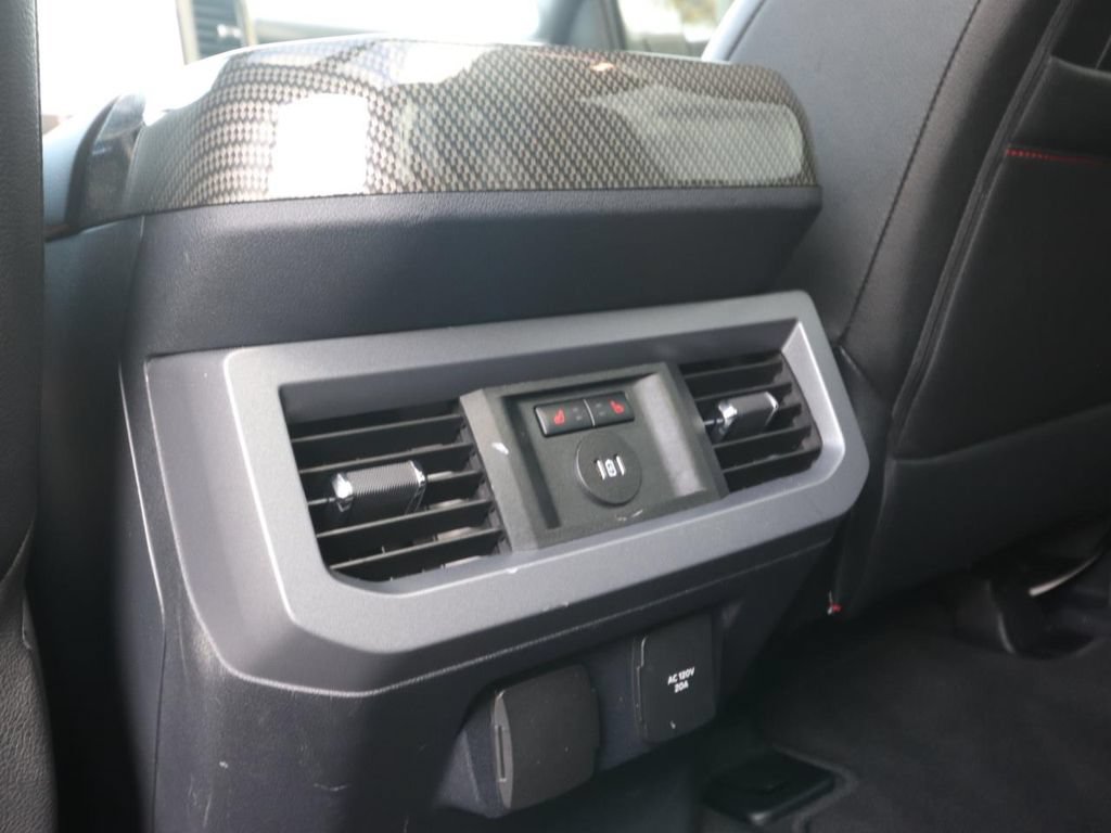 Used 2024 Ford F250 Lariat w/ Lariat Ultimate Package AWD/4WD image 12