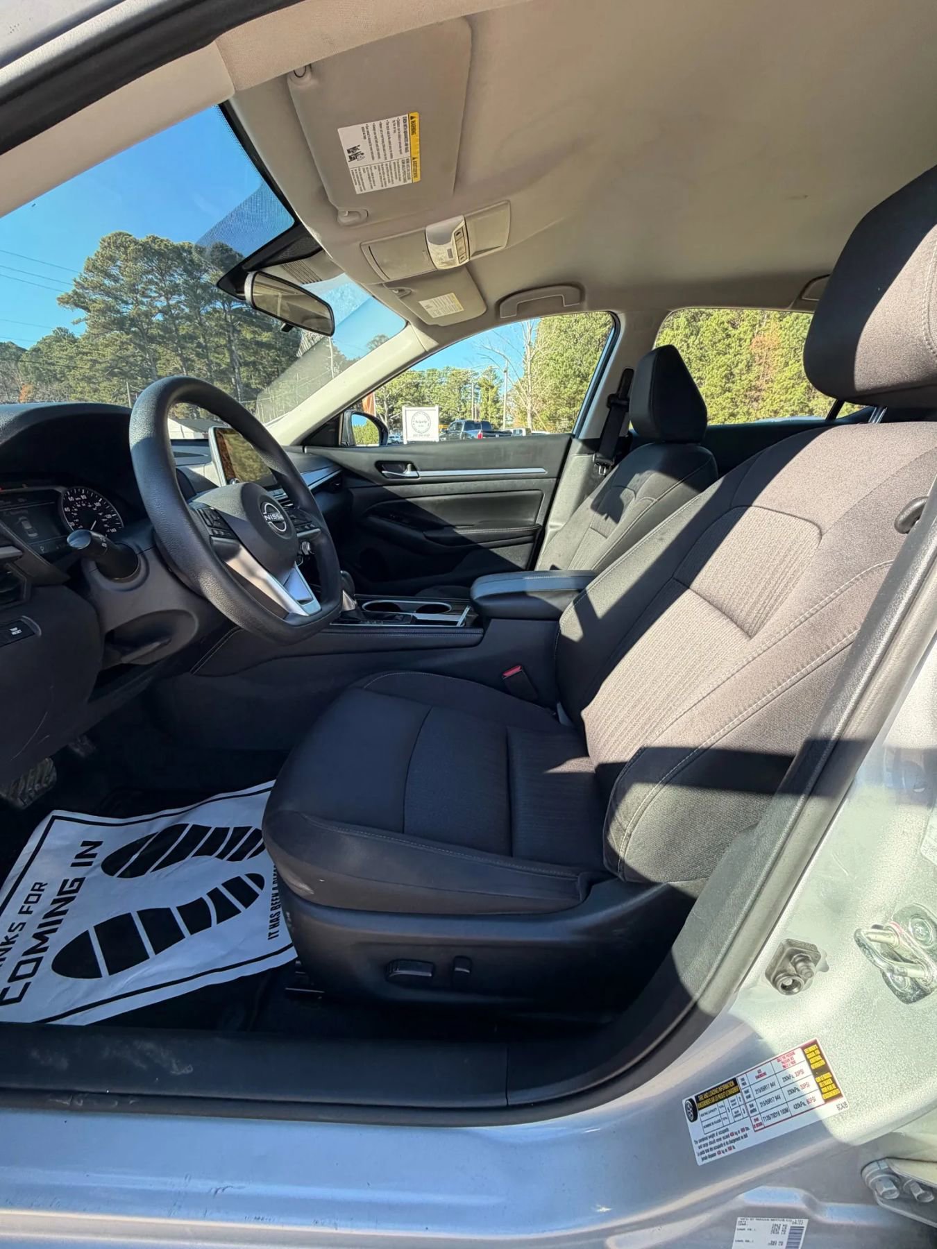 Used 2023 Nissan Altima 2.5 SV image 9