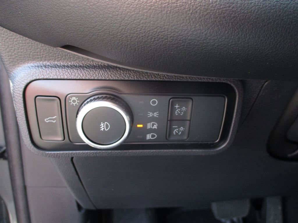 Used 2025 Ford Explorer ST image 18