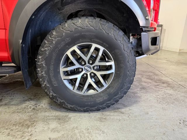 Used 2018 Ford F150 Raptor w/ Equipment Group 802A Luxury image 31