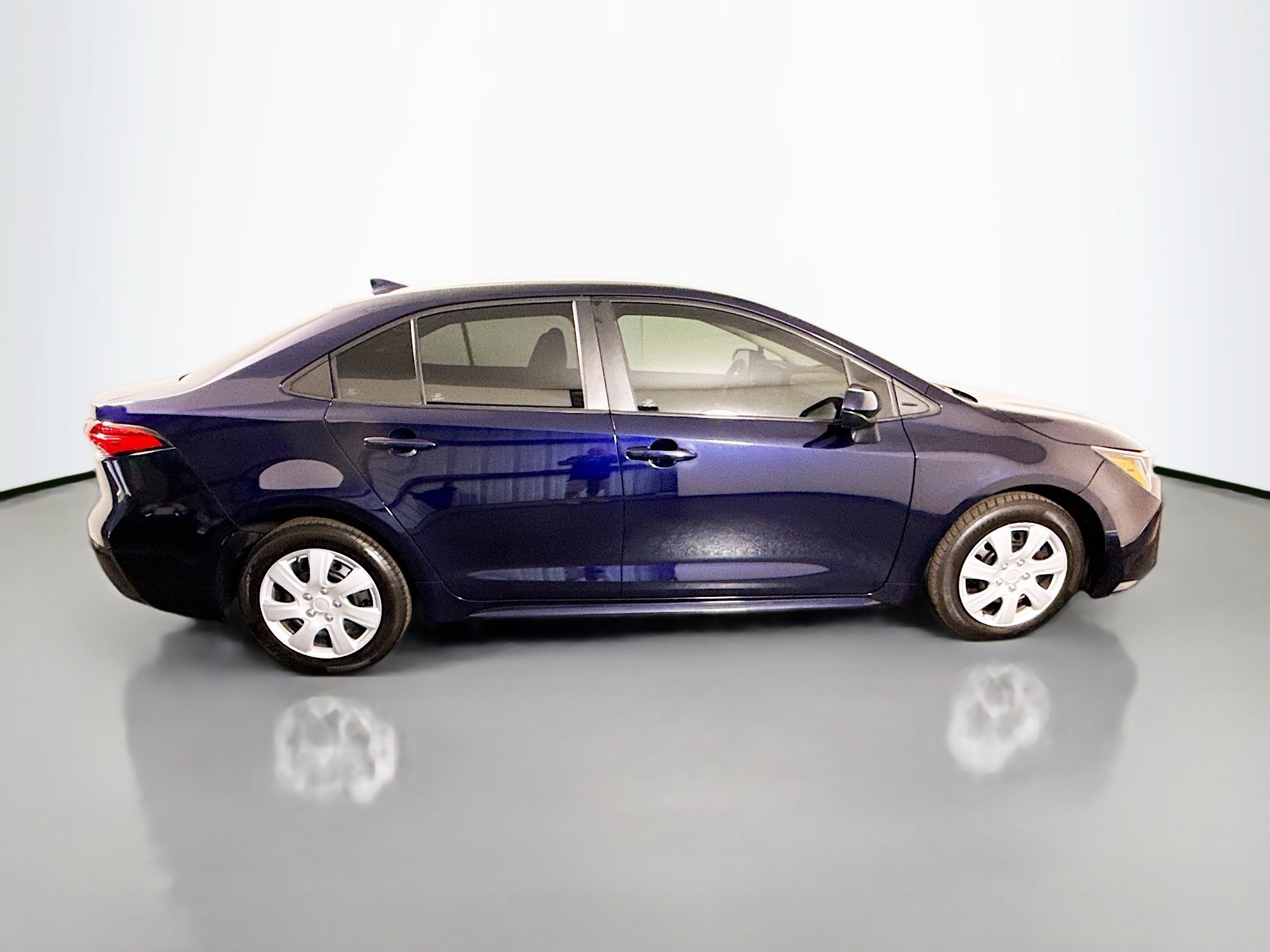 Used 2022 Toyota Corolla LE FWD image 11