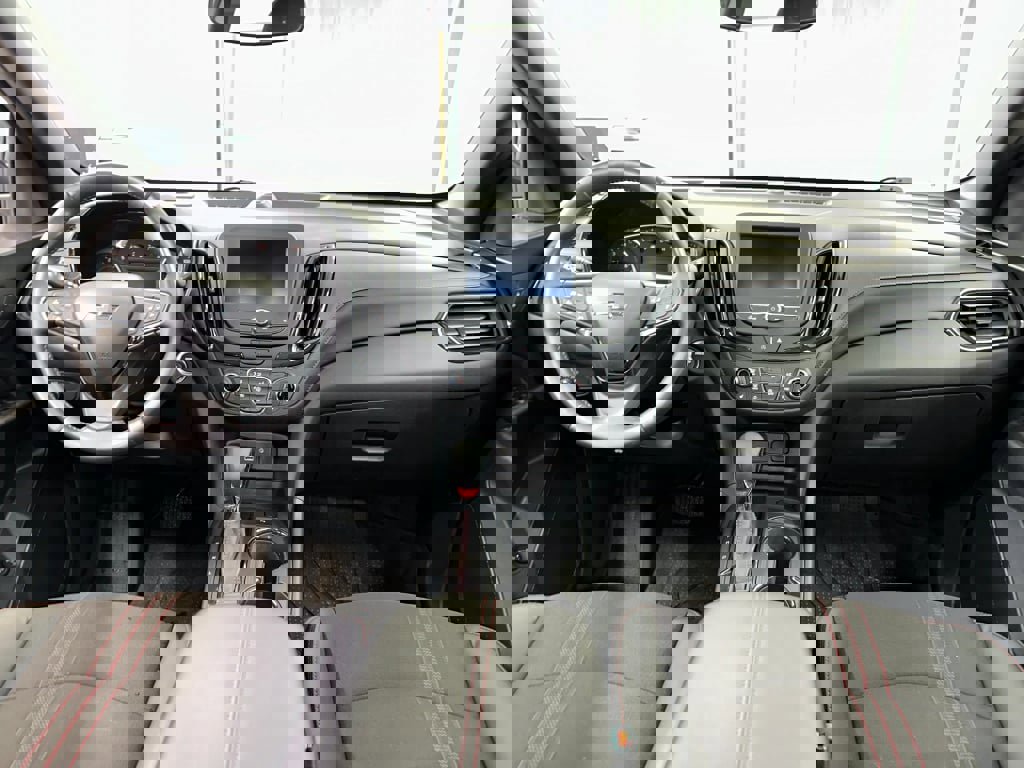 Certified 2022 Chevrolet Equinox RS w/ LPO, Floor Liner Package image 31