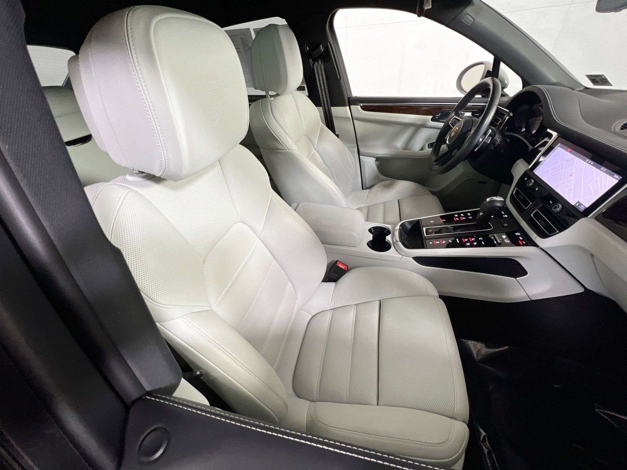 Used 2023 Porsche Macan S image 28