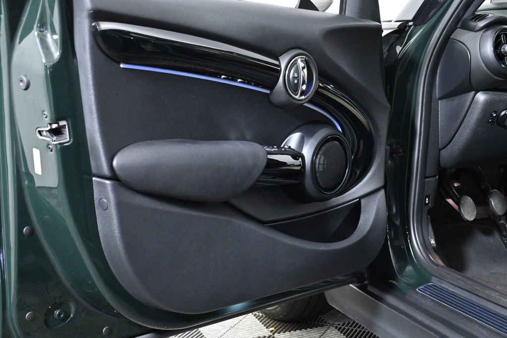 Certified 2023 MINI Cooper S w/ MINI Resolute Edition image 31