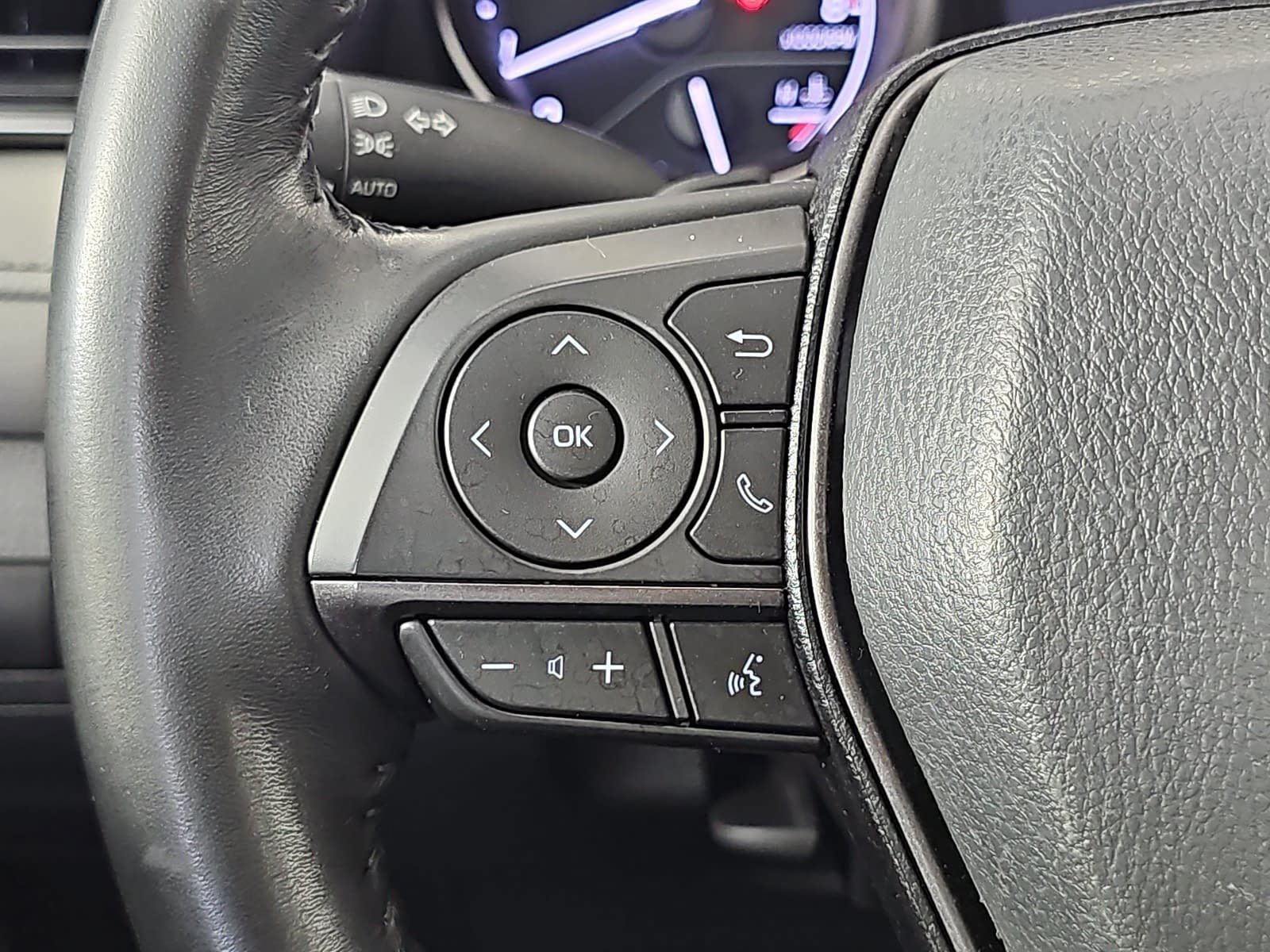 Used 2023 Toyota Camry SE FWD image 16