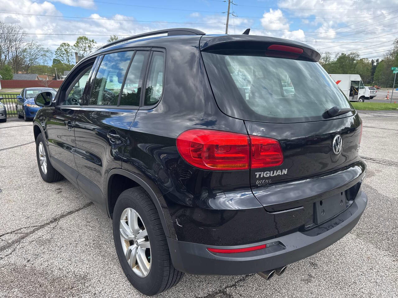 Used 2015 Volkswagen Tiguan S FWD image 23