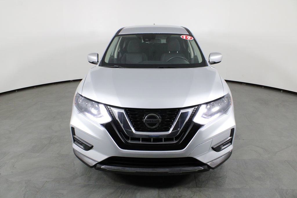 Used 2019 Nissan Rogue S FWD image 13