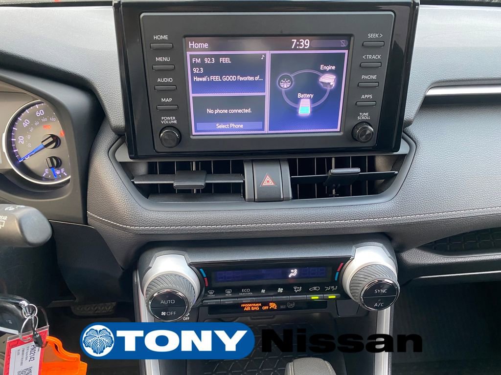 Used 2019 Toyota RAV4 LE image 16