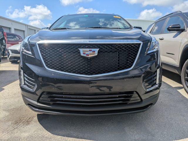 Certified 2023 Cadillac XT5 Sportv w/ Technology Package AWD/4WD image 2