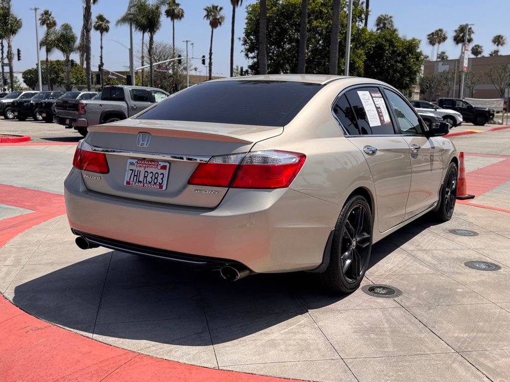 Used 2015 Honda Accord Sport image 8