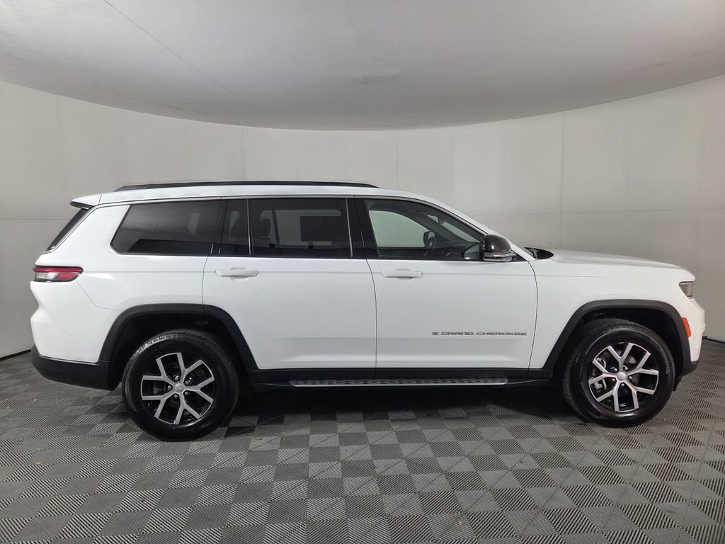 Certified 2025 Jeep Grand Cherokee L Limited AWD/4WD image 5